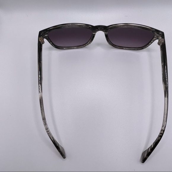 Black and Clear Stripe Sunglasses - Picture 5 of 10